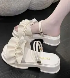 レディース 2way サンダル 厚底 パール フリル ホワイトのサムネイル