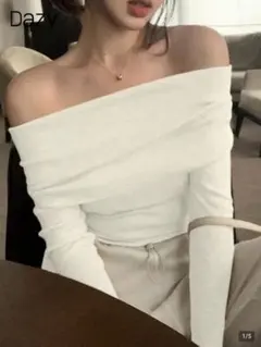 Dazy オフショルダー 長袖ニットトップス