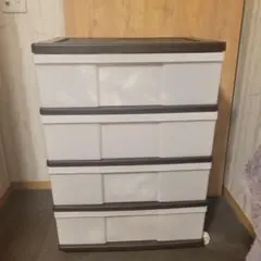 【直接引き取り限定】プラスチックチェスト 4段 キャスター付き（収納タンス）