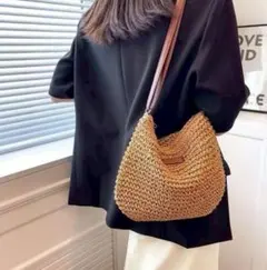 新品　ショルダーかごバッグ　ストロー　カジュアル