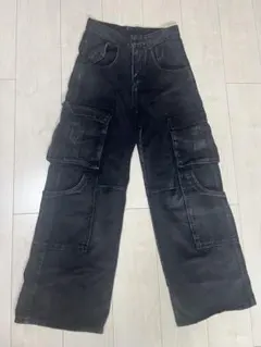 ブラック カーゴデニムパンツ