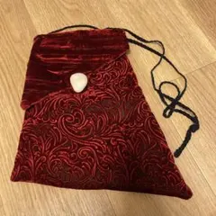 赤いベルベットポシェット