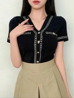 SHEIN DAZY ハート型ボタン付き黒半袖Tシャツ M 新品未使用タグ付