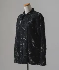 新品⭐︎hazama×ファントムシータ鮮烈に滲む狂気のシャツブラウス定価53900 新品】[hazama]鮮烈に滲む狂気のシャツブラウス - メルカリ
