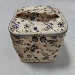 Item thumbnail for item 40c52158-3cf5-4108-a2af-ce936f0b4336