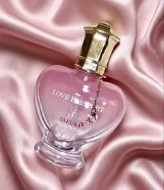 LOVE PASSPORT it SAKURA オードパルファム 香水のサムネイル