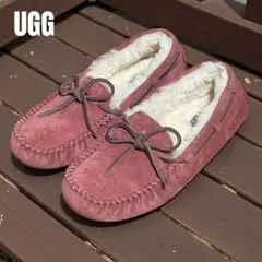 UGG モカシン ダコタ 5612 ボア ムートン 23cm ピンク 美品のサムネイル