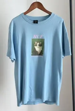 【HUF / ハフ】猫 グラフィック Tシャツ Mサイズ ライトブルーのサムネイル
