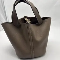 【新品商品】シンプル バケツ型 トートバッグ ブラウン 大容量 通勤 通学