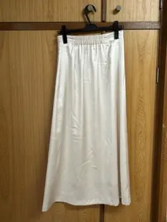 サテンナロースカート M エヌ ナチュラルビューティーベーシック