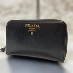 極美品 プラダ ヴィッテロムーブ 二つ折り財布　ラウンドジップ ブラック