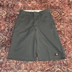 【最安値】Dickies ディッキーズ ハーフパンツ チャコールグレー W28のサムネイル