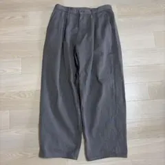Graphpaper Colorfast Denim Two Tuckのサムネイル
