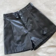 ブラック レザーショートパンツ グレイル GRL