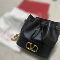 Valentino バケツ型ショルダーバッグ ブラックのサムネイル
