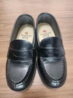 Item thumbnail for item 598433c8-0601-4d38-9aa4-405c0f56e9b4