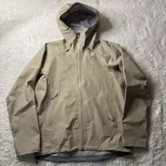 未使用✨ ARC'TERYX Beta LT Smoke Bluff Lのサムネイル