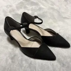 フィットフィット　セパレートポインテッドヒールニーカー　黒