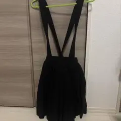 黒 サスペンダー付きフレアミニスカート