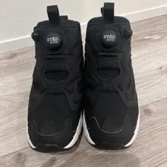 美品　Reebok インスタポンプフューリー ブラック　23.5cm