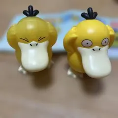 ポケモン　悩む　むげんコダック　ノーてんき　ねんりき　シークレット　暗闇で光る