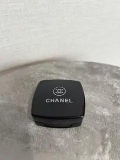 CHANEL アイシャドウ チーク パレット シャネルのサムネイル