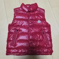 Moncler 赤 ダウンベスト 6Y（100～120相当）