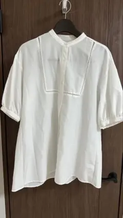 GU＊ハシゴレースチュニックブラウス　L