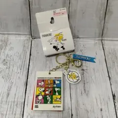 新品　peanuts スヌーピー 75周年　キーホルダー