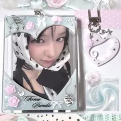 ♥（現品）トレカケースデコ レジン 羽キーホルダー セット ミントコア 薔薇