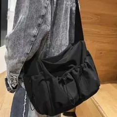 【新品】ショルダーバッグ ブラック ドロスト ナイロン 大容量 軽量 男女兼用