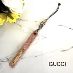 GUCCI グッチ⭐︎ピンクレザーストラップのサムネイル