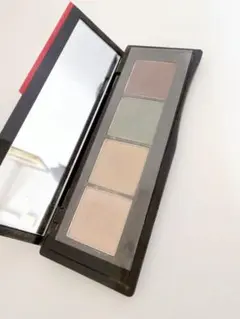 SHISEIDO エッセンシャリスト　アイパレット　03