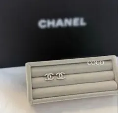 キラキラピアス