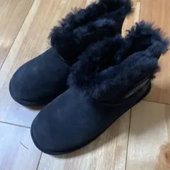 新品未使用品 イングing ブラック　ボア　ショートブーツ 防寒　軽量　あたたか