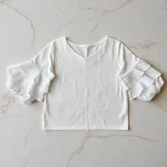 Vis カットソー ティアード フリル袖 ホワイト Vネック 7分袖