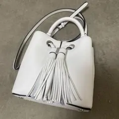 ZARA フリンジ付きホワイトショルダーバッグ