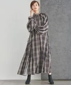 【新品未使用品】emmi チェック柄ロングシャツワンピース