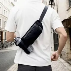 揺れにくい♪ランニングポーチ ボトルホルダー付 撥水 ボディバッグ黒 男性女性