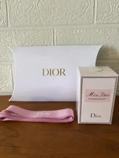 【未開封正規品】ミスディオールブルーミングブーケ　パルファン30㎖