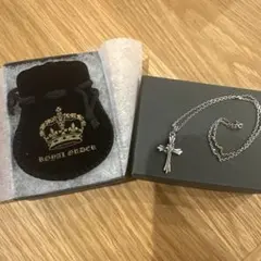 ROYALORDER ロイヤルオーダークロスネックレSISTIN CROSSのサムネイル