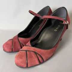 アシックス GIRO スエード ラウンドトゥ ストラップ パンプス ボルドー