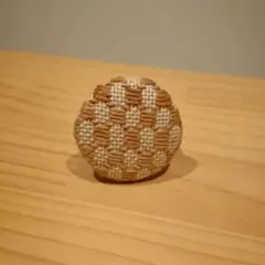 こぎん刺し くるみボタン 虹糸 ヘアゴム or ブローチ