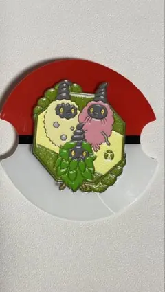 韓国ポケモンストア ガチャガチャ コダック エモンガ ランダムピンズ