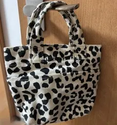 ローリーズファーム ヒョウ柄キャンバスハンドバッグ