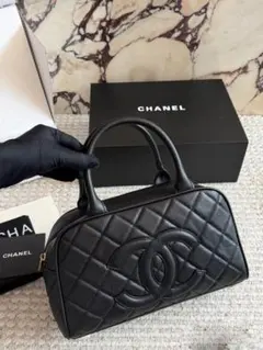 CHANEL ブラック キルティング ハンドバッグ
