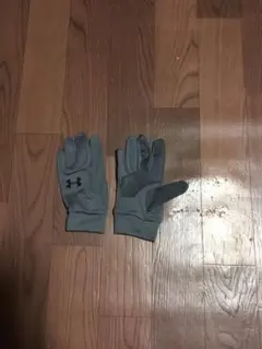 40%オフ 希少 アンダーアーマー グレー YMD 手袋 グローブ ジュニア
