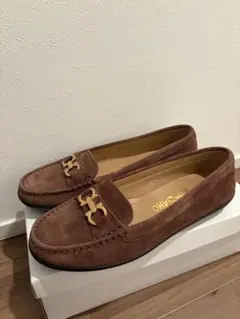 フェラガモ　ブラウン スエード ローファー ゴールド金具