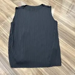 UNIQLO ユニクロ ノースリーブ トップス 黒 M