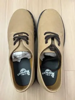 Dr. Martens ベージュ レースアップシューズ